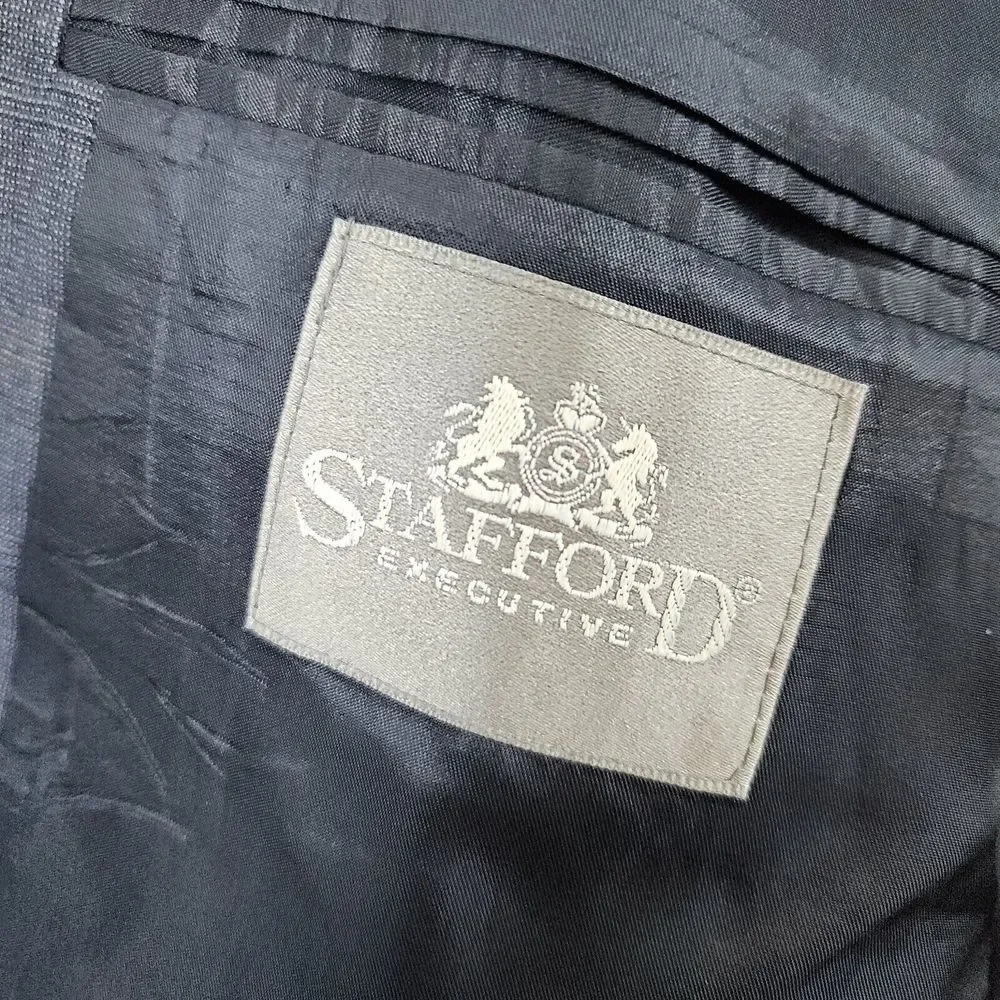Stafford Executive 2-Pc Suit Blazer 44L Pants 37x31.5‎ Gray Windowpane SNAGS